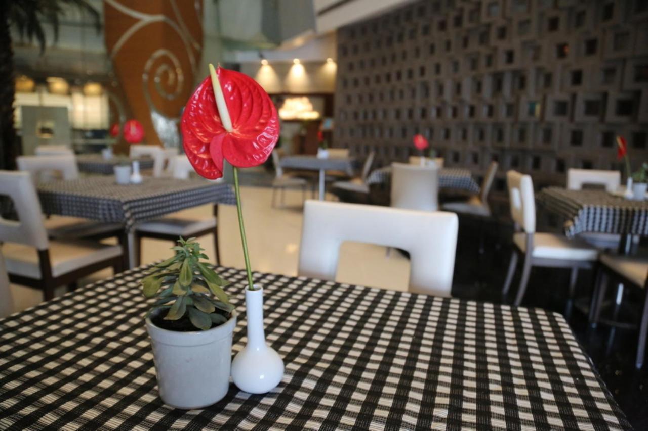 Hotel The Regenza By Tunga Navi Mumbai Exterior foto